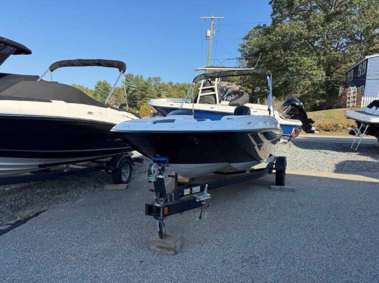 2026 Bayliner E18LE US-BLBX1307H526 [photo 21]